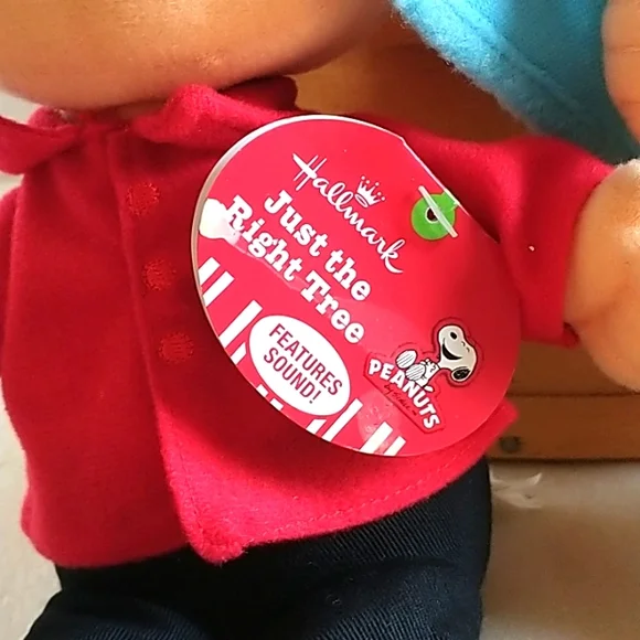 Peanuts Plush Toy Set - Hallmark - Picture 6 of 7